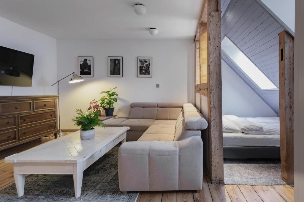 Klimatyczne mieszkanie w centrum - 2