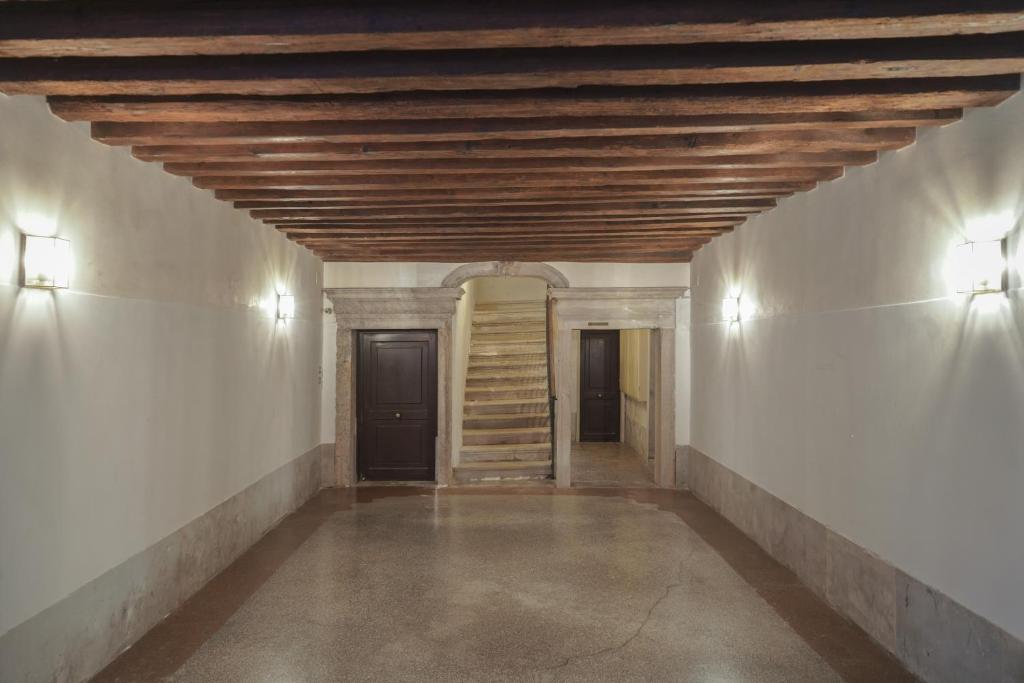 Super central 1 bedroom apartment - One-Bedroom Apartment