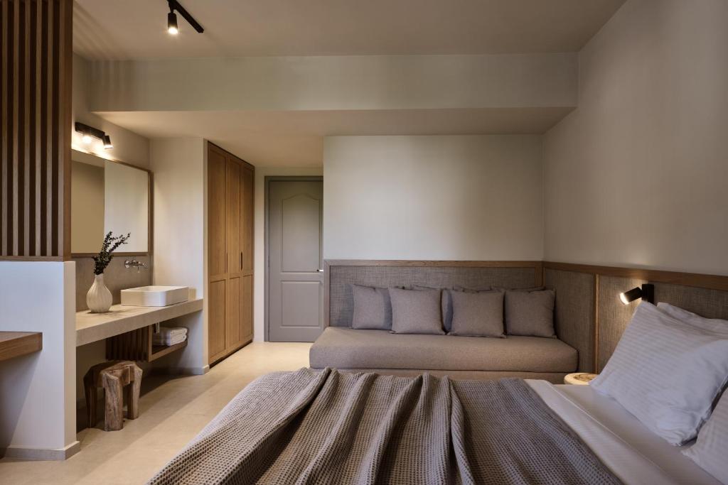 Alamis Hotel & Apartments - Superior Plus Room