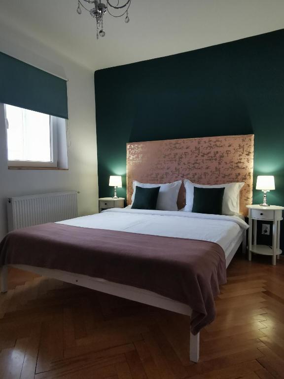 Felinarului House - Two-Bedroom Apartment