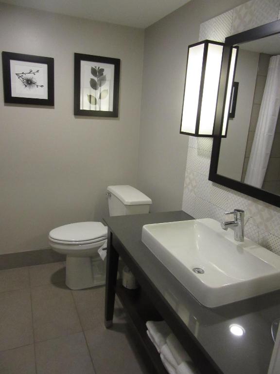 Country Inn & Suites Downtown Convention Center by Radisson, Gatlinburg, TN photo