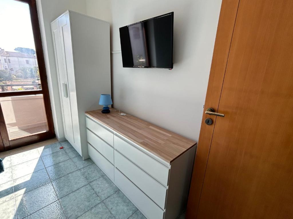 Μια τηλεόραση ή/και κέντρο ψυχαγωγίας στο Villetta Calù - Laura Paestum - 200 metri dal mare