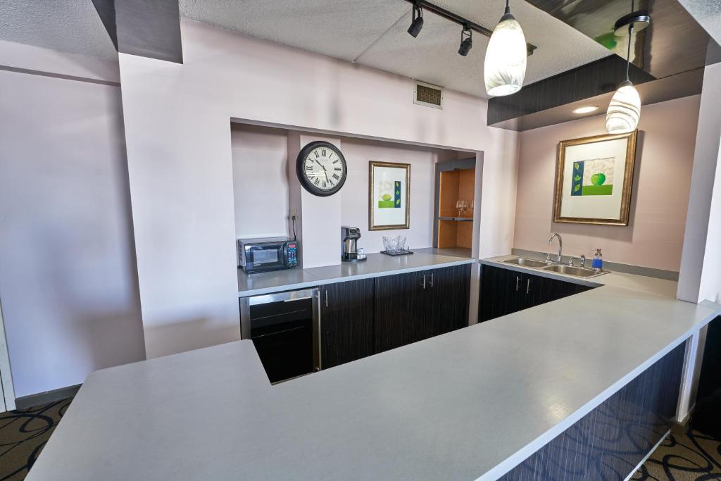 Seaport Resort and Marina - Deluxe Studio