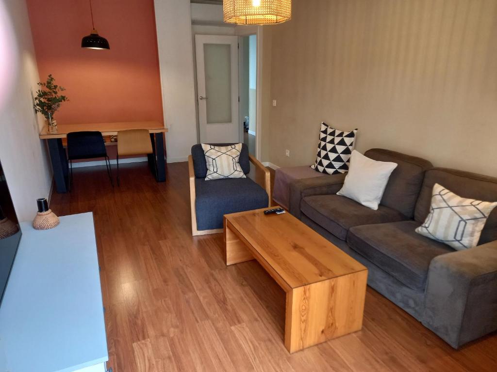 Posezení v ubytování Littore TORMES con Parking, AA y Piscina