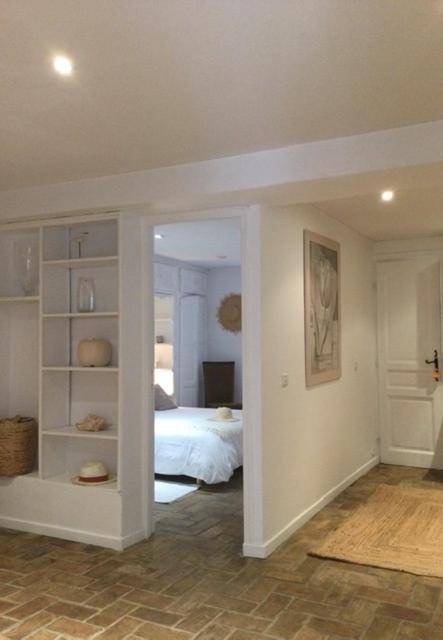 Petite maison mitoyenne au cœur de Saint tropez - Apartamento De Una Habitación