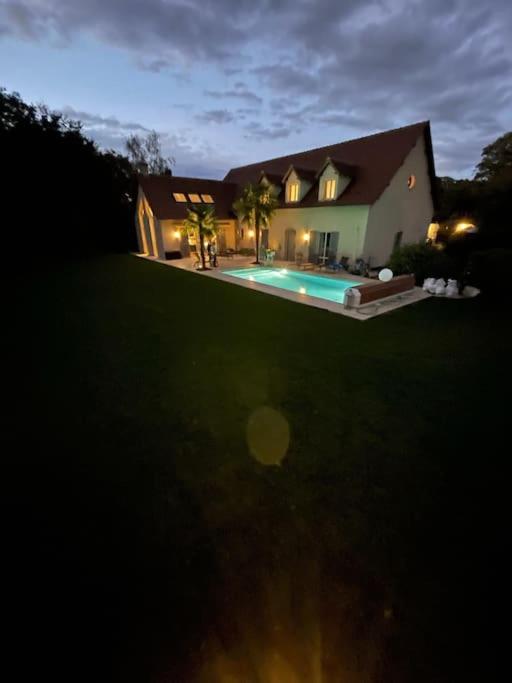 Piscine de l&#39;&eacute;tablissement Grande maison familiale -12 pers ou situ&eacute;e &agrave; proximit&eacute;