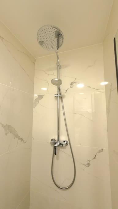 studio lumineux à BORDEAUX CHARTRONS / JARDIN PUBLIC - 10