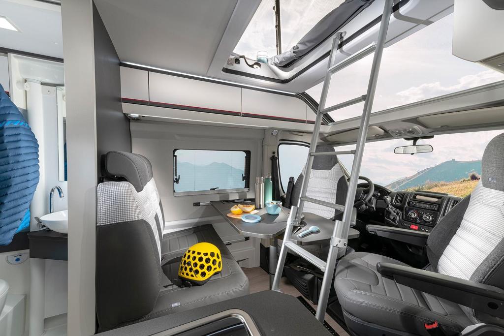 Posezení v ubytování Camper Montenegro and Recreational Vehicles