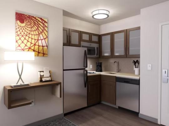 Virtuvė arba virtuvėlė apgyvendinimo įstaigoje Staybridge Suites Southgate – Detroit Area