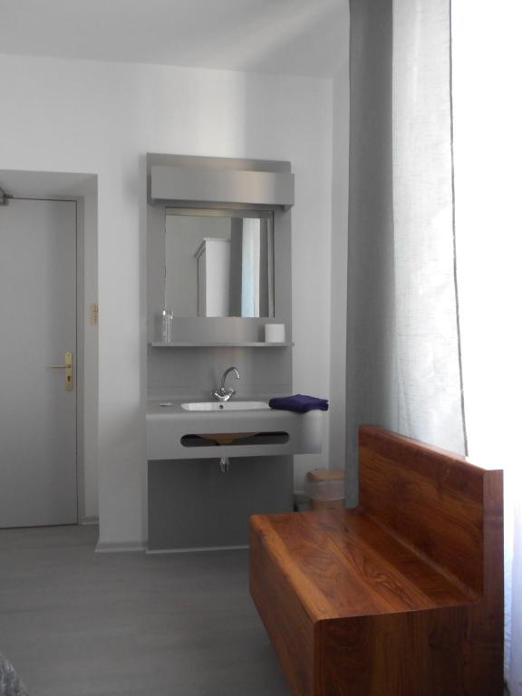 Fotografie z fotogalerie ubytování Hotel Du Jura v destinaci Audincourt