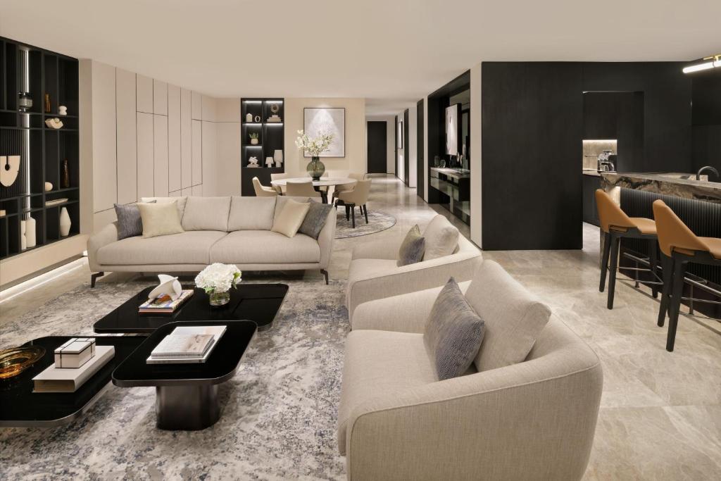 Posezení v ubytování Sheraton Grand Hotel, Dubai
