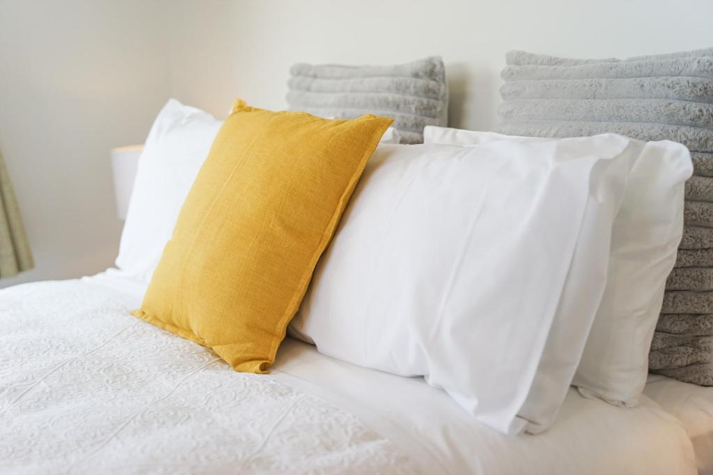 Charming 4bds House with 3 bathrooms Brand New - Resim 22