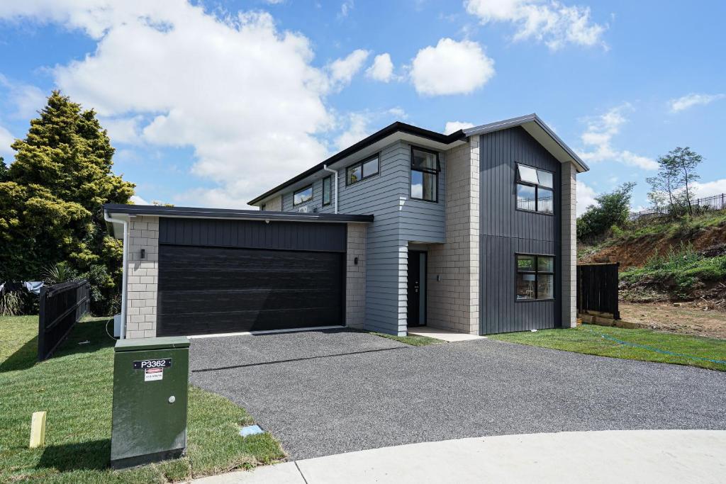 Charming 4bds House with 3 bathrooms Brand New - Resim 6