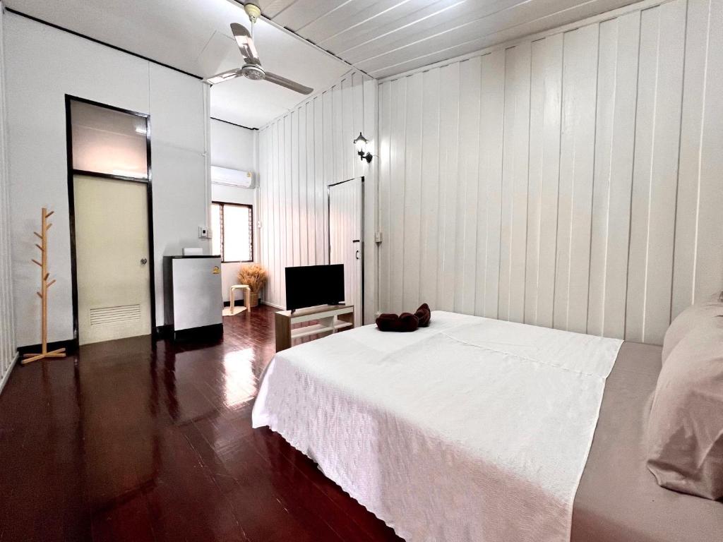 บ้านไทยไออุ่น - Chambre Lit King-Size Standard