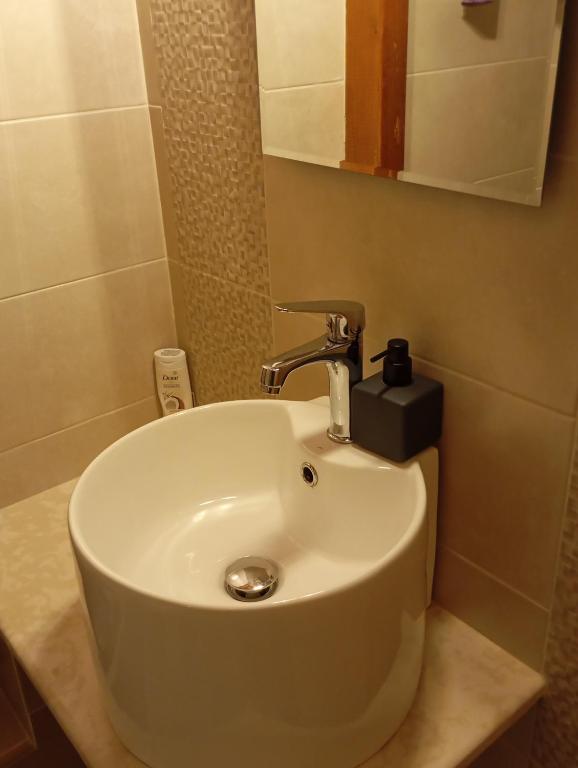 Anna's Apartment and Studio - 15