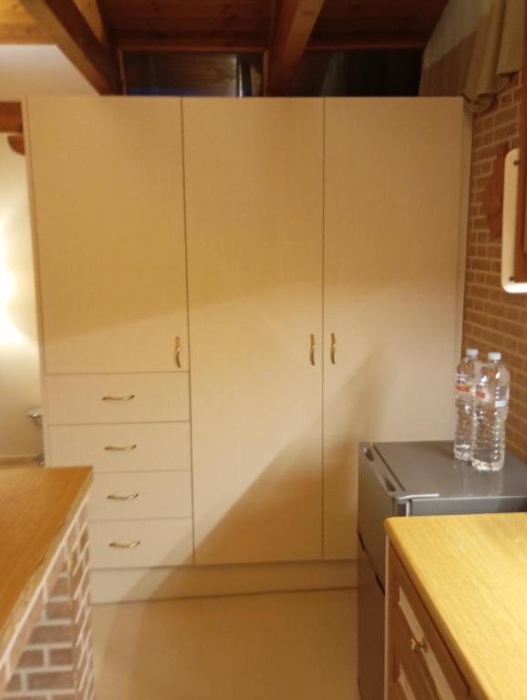 Anna's Apartment and Studio - 11