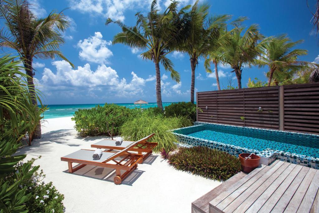 Bazén v ubytování OBLU SELECT Sangeli - Premium All Inclusive with Free Transfers nebo v jeho okolí