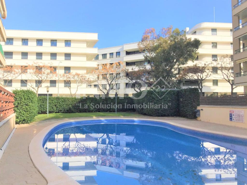 Fotografia z galérie ubytovania Apartamento en edi Paradise, con piscina y parking 141B - INMO22 v destinácii Cambrils