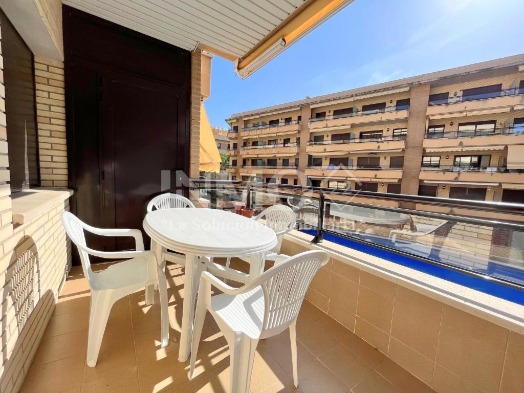 Fotografia z galérie ubytovania Apartamento en edi Paradise, con piscina y parking 141B - INMO22 v destinácii Cambrils