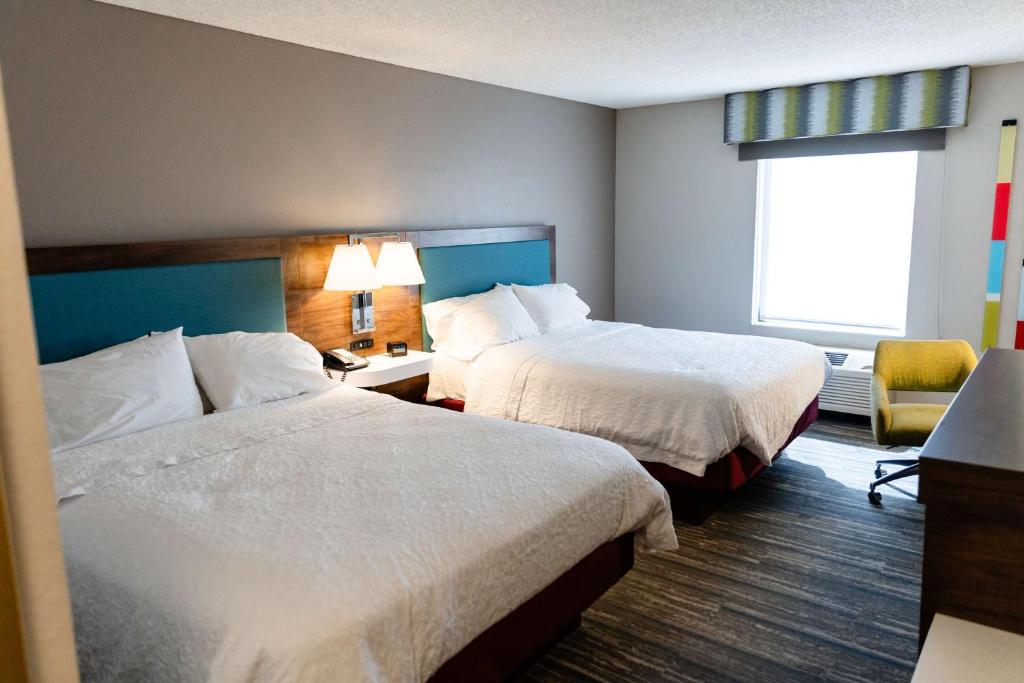 Hampton Inn & Suites Scottsbluff photo