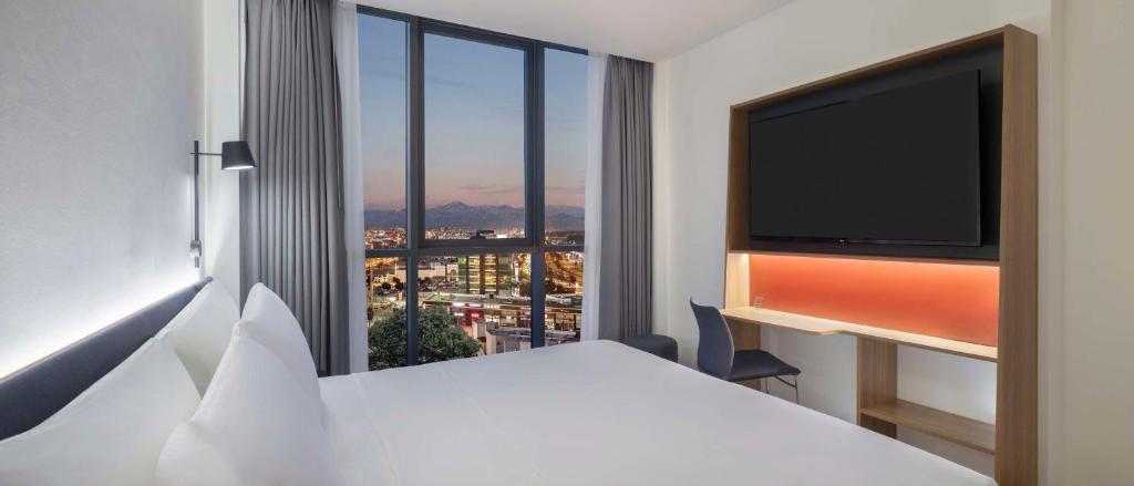 Hampton by Hilton Antalya Airport - 12