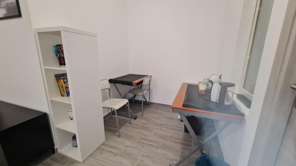 Via Contu a Iglesias - Incantevole Appartamento con Balcone