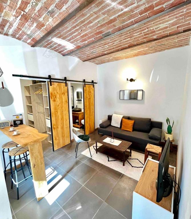 Bel appartement atypique centre village - Housity
