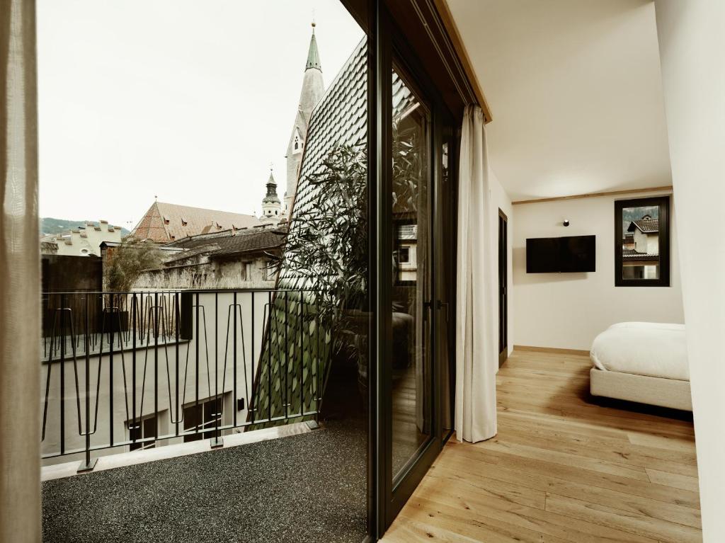ADLER Historic Guesthouse - Superior Double Room With Balcony