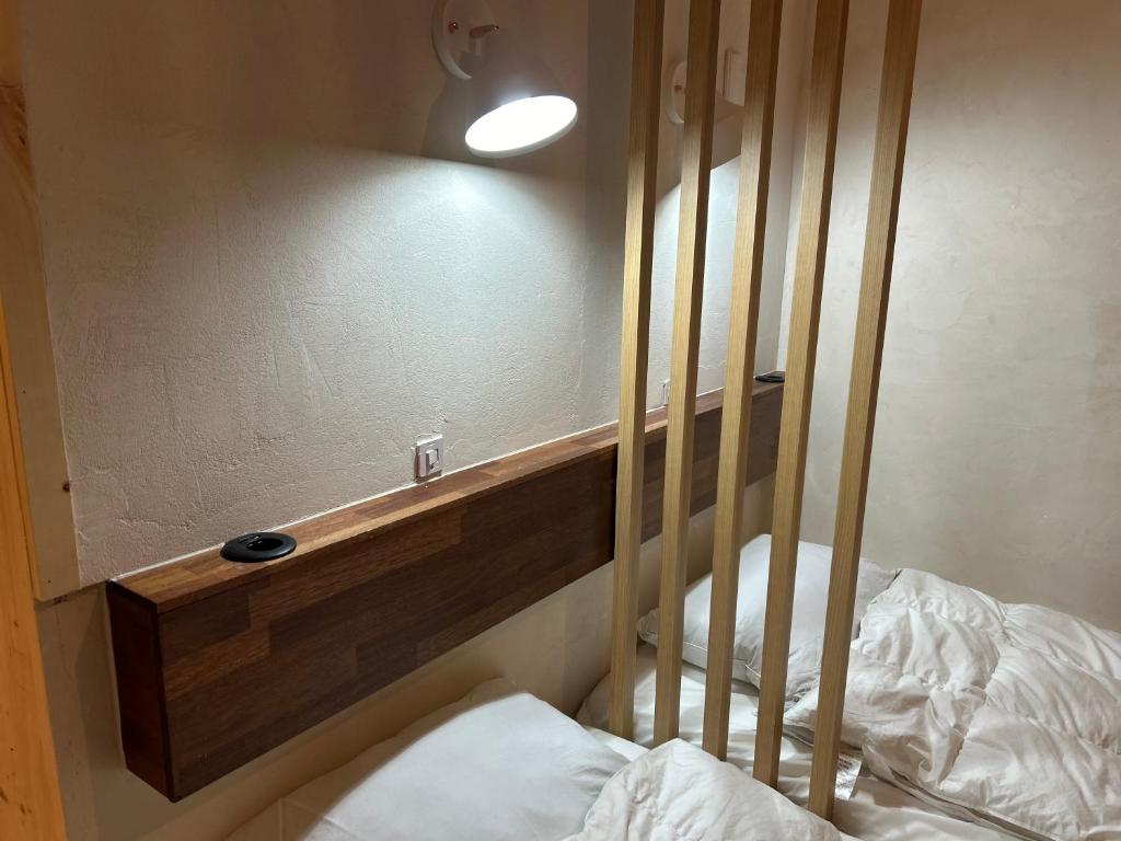 Gyeongju Momojane Guesthouse - Camera Gemella Con Bagno Privato