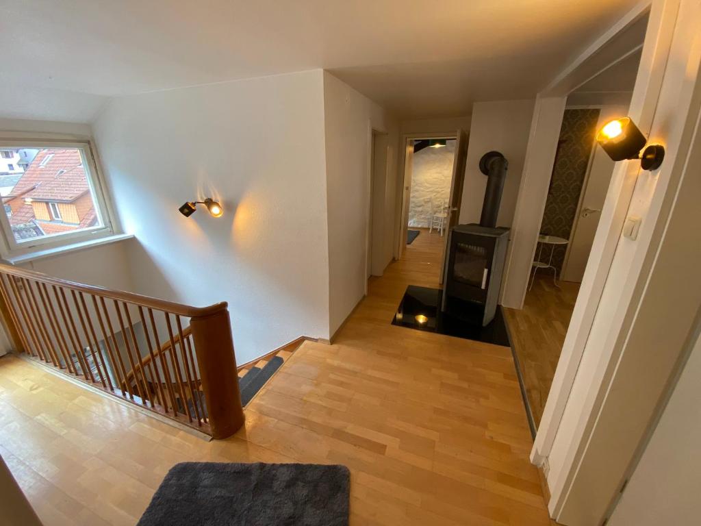 Postel nebo postele na pokoji v ubytování Self-check-in zentrale Fewos in Triberg - Nah am Wasserfall -