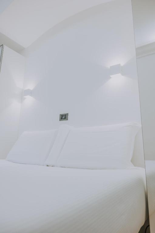 Albergo Delle Regioni, Barberini - Fontana di Trevi - Resim 40