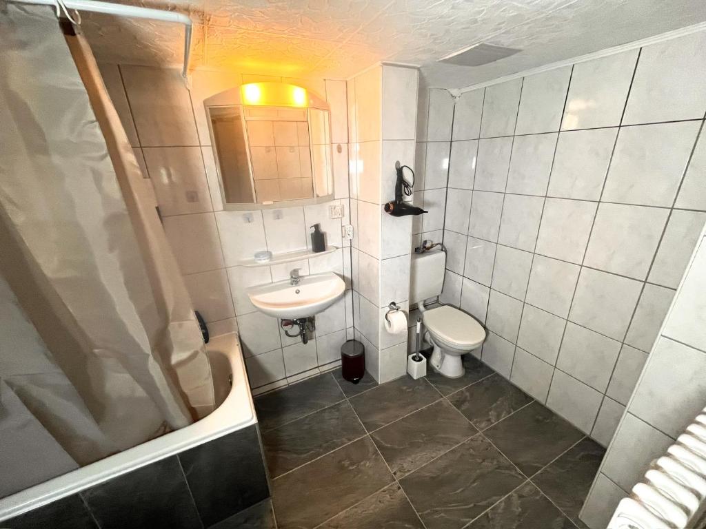 Koupelna v ubytování Herrenalber