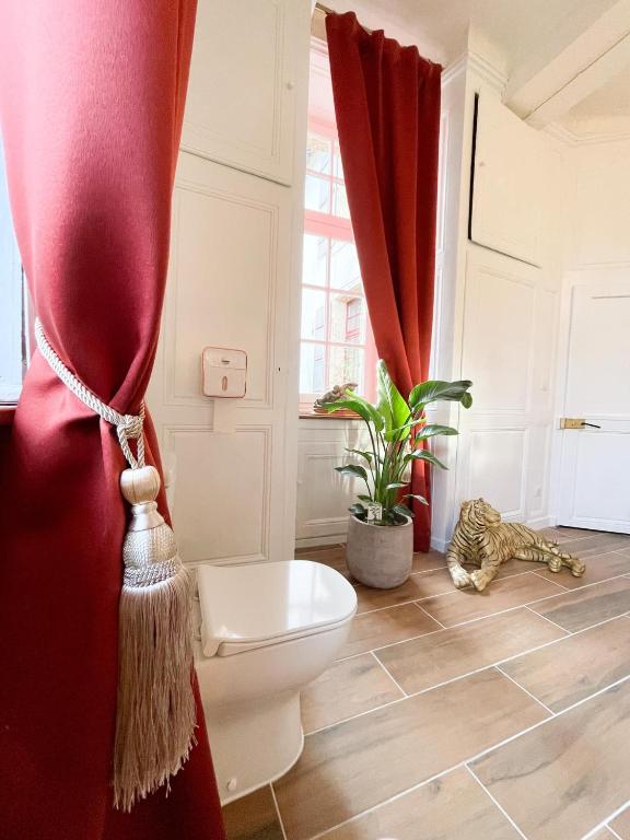 Een badkamer bij Chateau Bourgeoisie ***