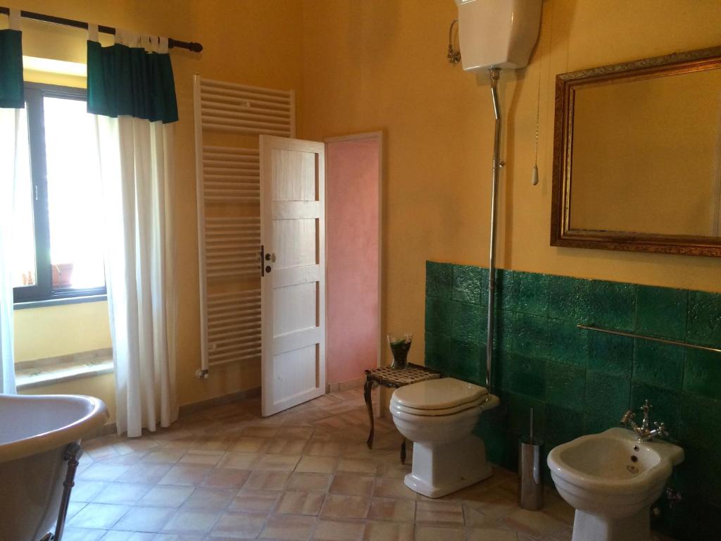 Koupelna v ubytování Palazzo Cutrufelli