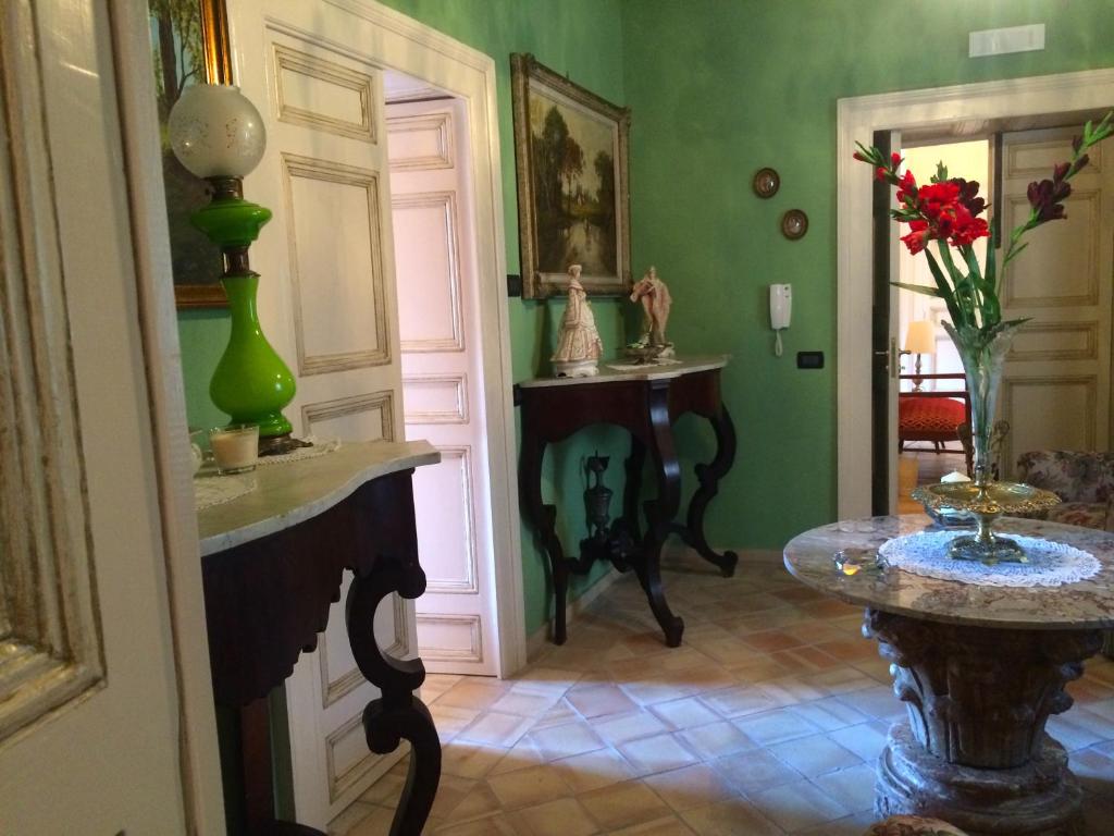 Fotografie z fotogalerie ubytování Palazzo Cutrufelli v destinaci Graniti