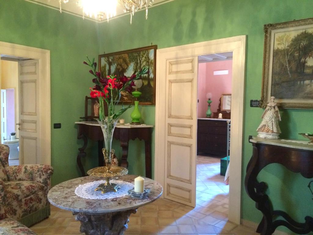 Fotografie z fotogalerie ubytování Palazzo Cutrufelli v destinaci Graniti