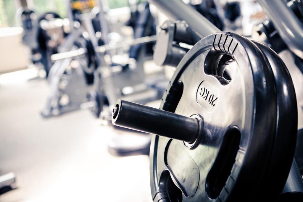 Fitness centrum a/nebo fitness zařízení v ubytování Ijen Suites Resort & Convention