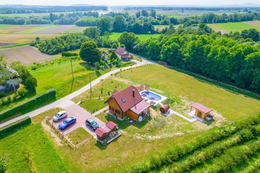 Príroda v okolí dovolenkového domu