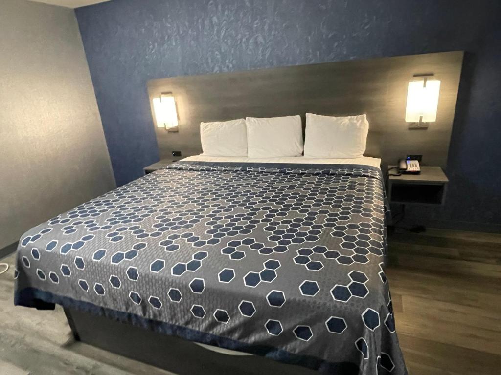 Postel nebo postele na pokoji v ubytování The Wayne Inn