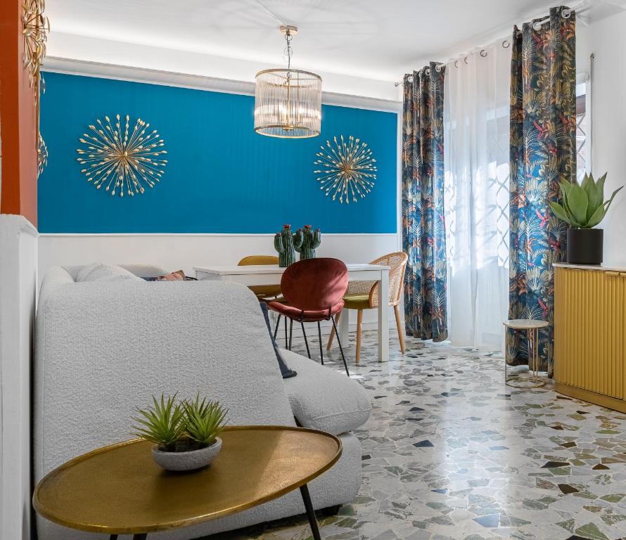 Ruang duduk di Flaminio Charme Apartment