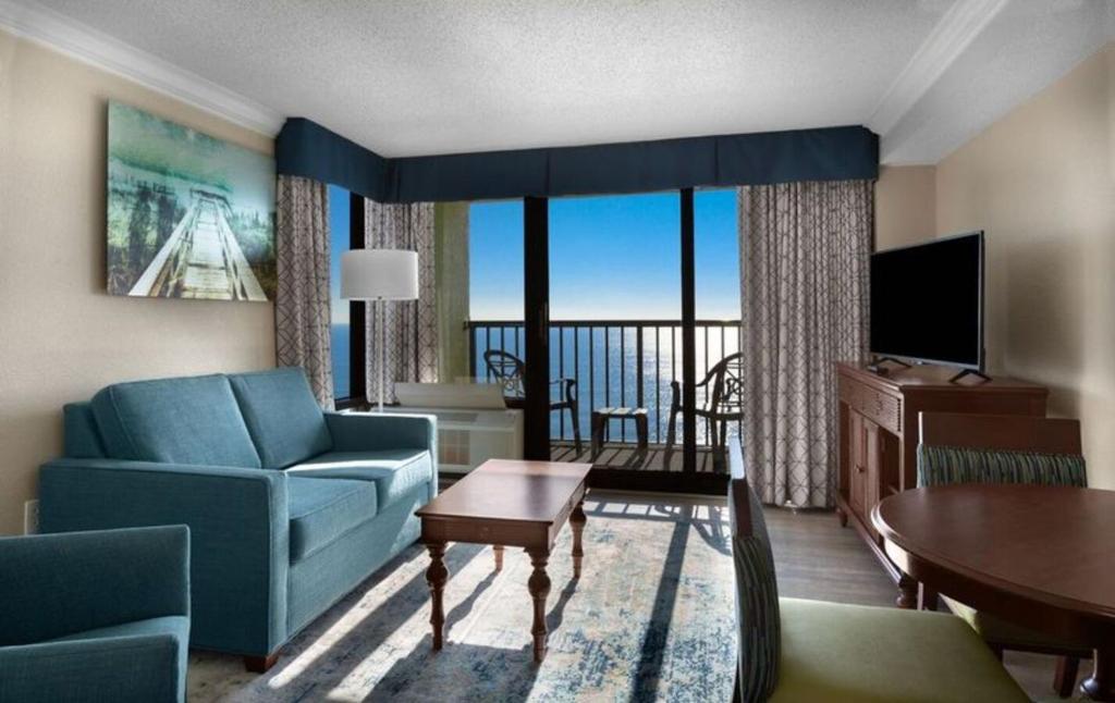 Sea Crest Oceanfront Resort photo