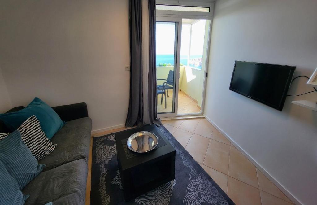 Blue Star Apartments - 9