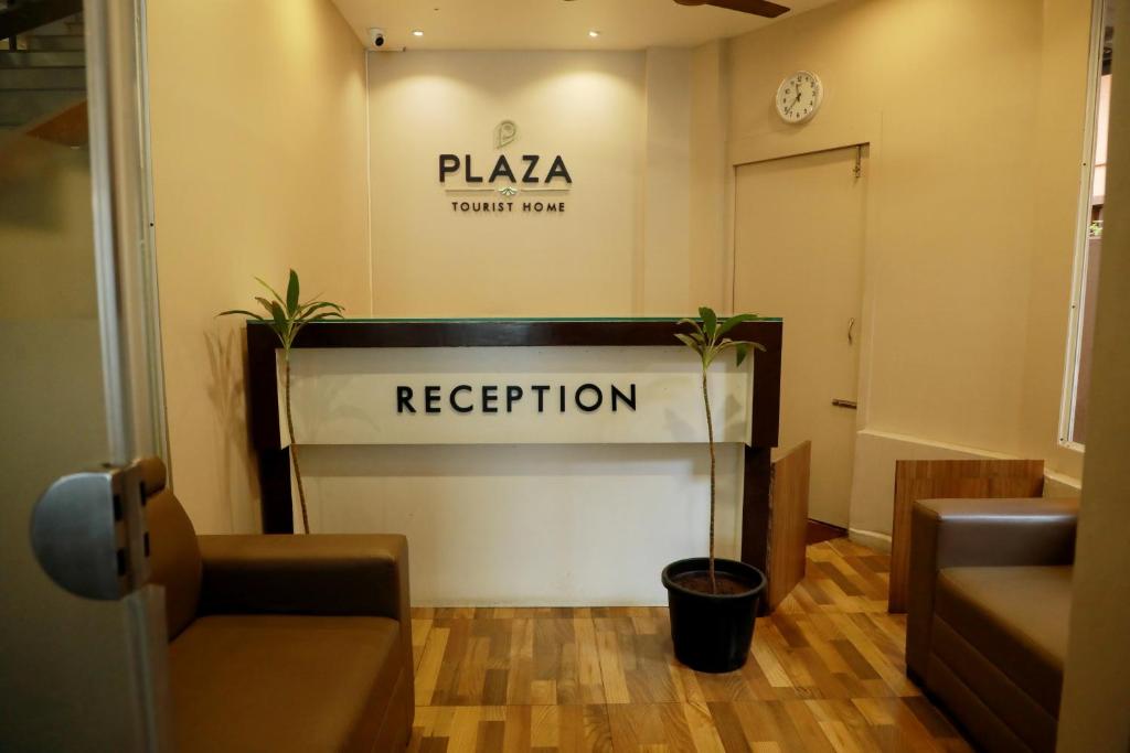 Plaza Tourist Home tesisinde lobi veya resepsiyon alanı
