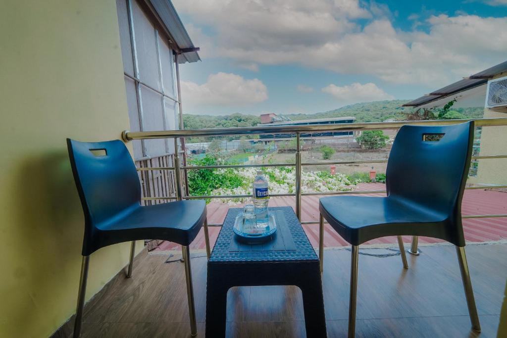 Balcone o terrazza di Berry Fresh Stays Mahabaleshwar With Pool