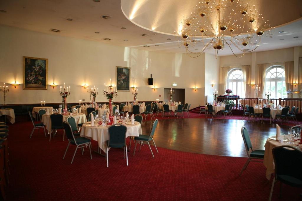 Restaurace v ubytování Victoria Hotel