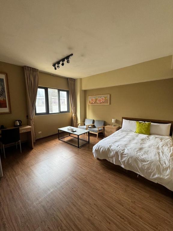 Postel nebo postele na pokoji v ubytování Still Haus 静の宿