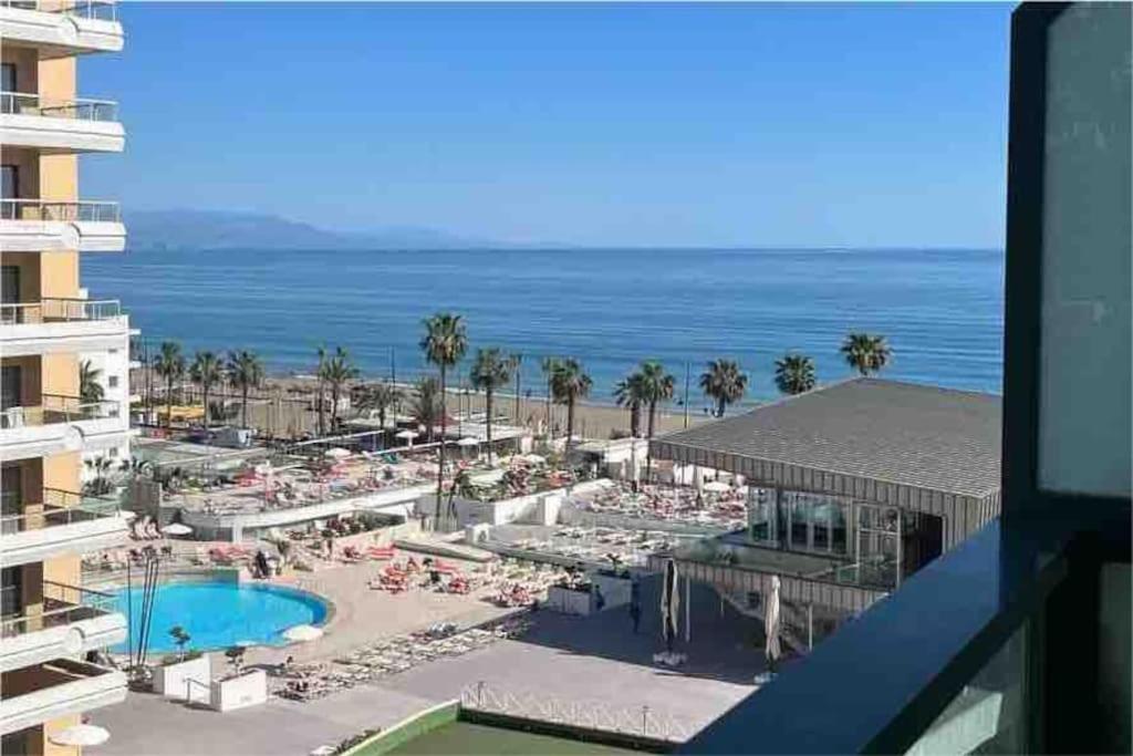 Love Rent4 Málaga Bajondillo Playa, Piscina & Parking