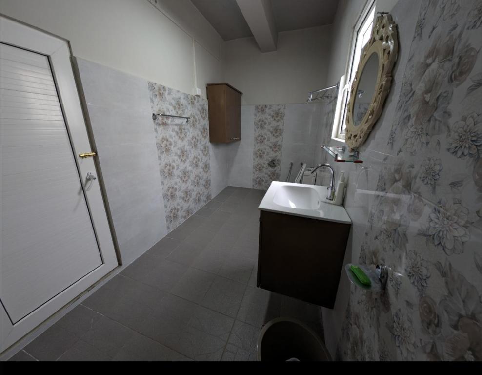 Een badkamer bij RT Mutbu