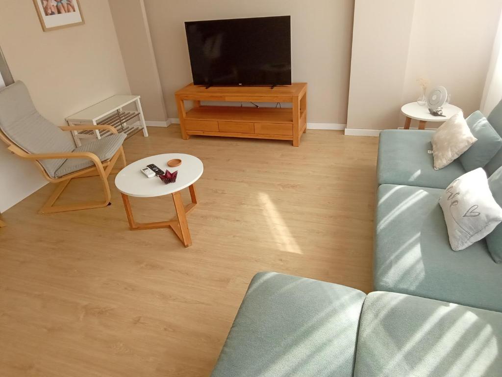 Μια τηλεόραση ή/και κέντρο ψυχαγωγίας στο Apartamento Eman