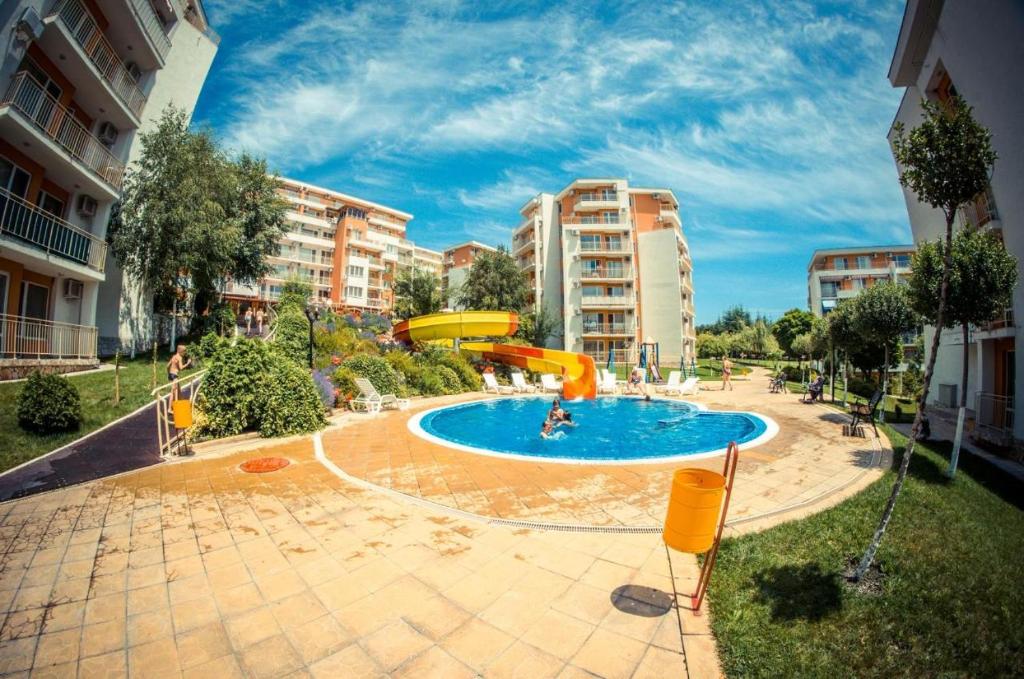 Bazén v ubytování Imperial Fort Club Apartament nebo v jeho okolí